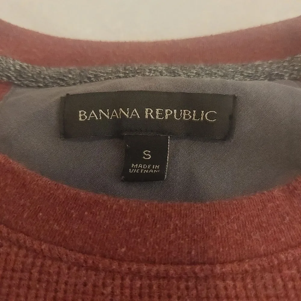 Banana Republic Crewneck Sweater Size Small Red